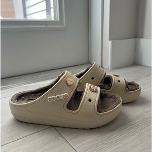 Classic Cozzy Sandals size 7